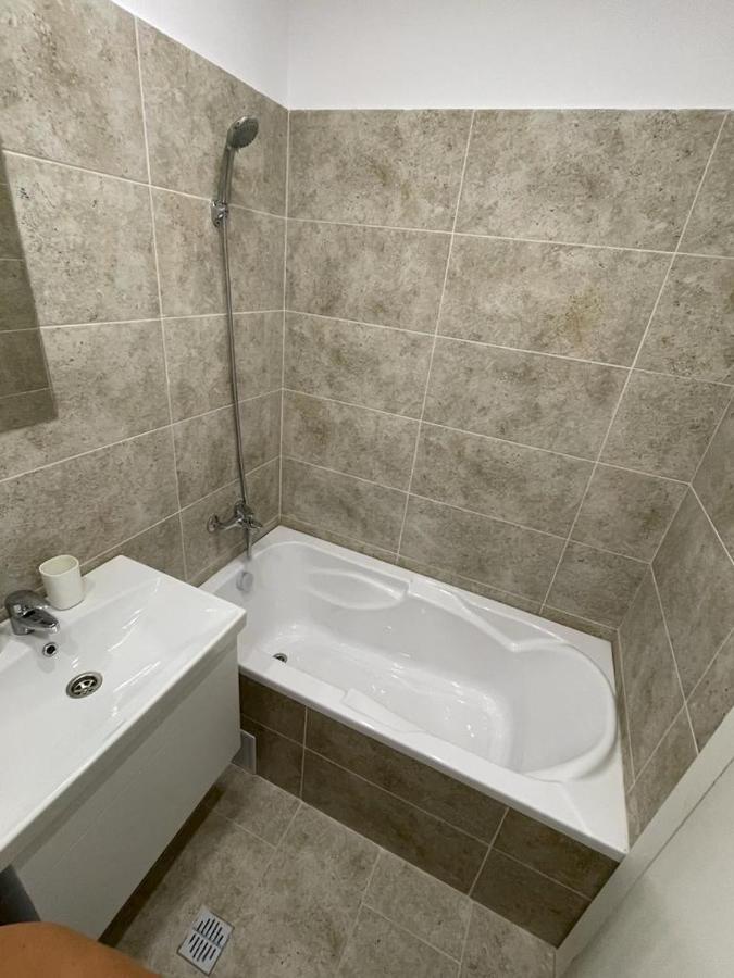 Militari Comfort Apartment Rosu Exterior photo